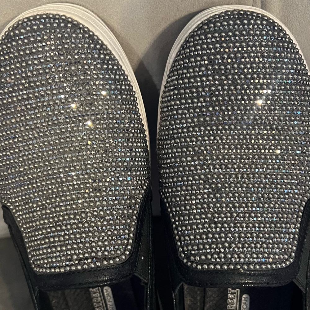 Sparkling Slip-On Sneakers Skechers